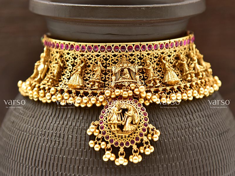 2030459E Gold Antique Necklace