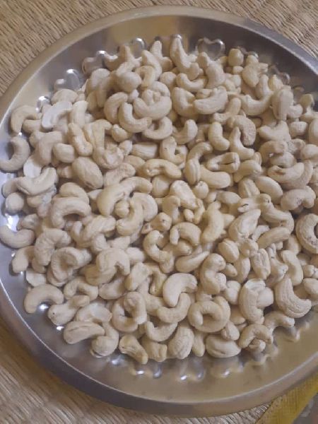 Cashew Nuts (W320)