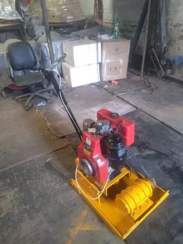 Engine Plate Compactor
