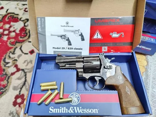 Smith & Wesson M29 Revolver