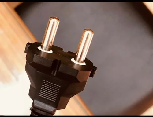2.5A 2 Pin Power Plug