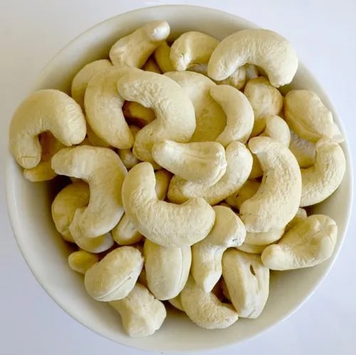 SW-240 Scorched Cashew Nuts