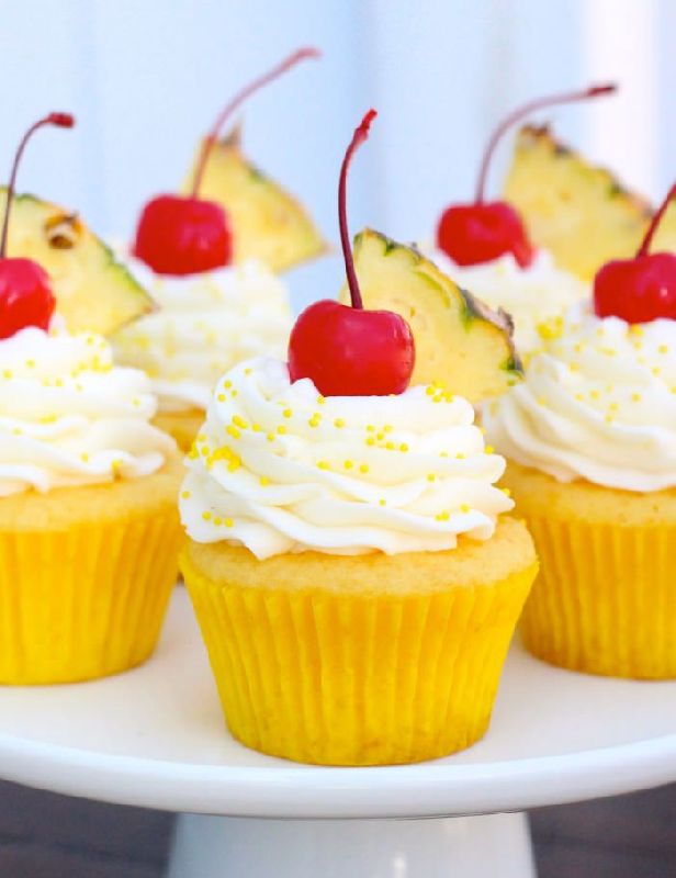Pineapple Cupcake