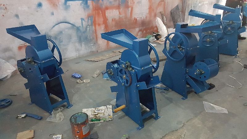 Hand Operated Groundnut Decorticator