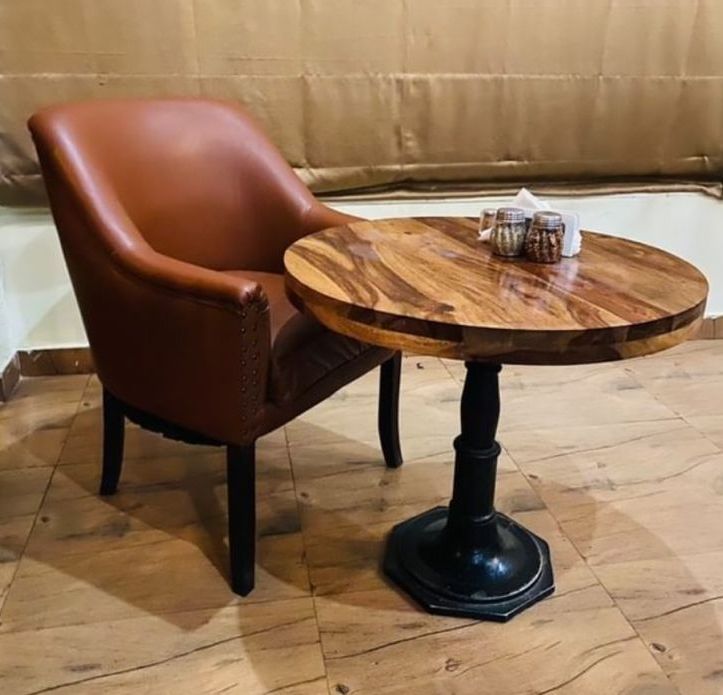 Round Table