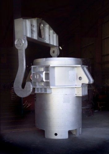 Bottom Pouring Ladles and Bail Arm