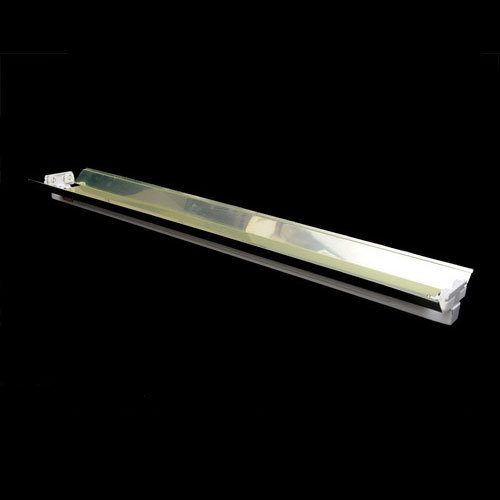 Tube Light Fitting with Reflector
