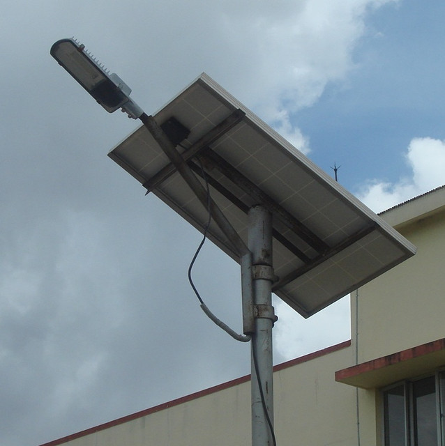 50 Watt LED Solar Street Light with Tubular Battery