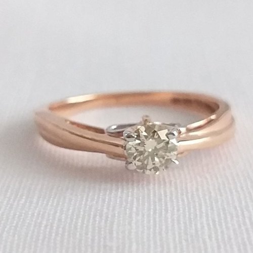 Ladies Diamond Engagement Ring