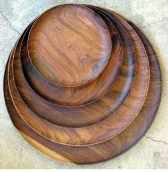 Wooden Round Plate Set