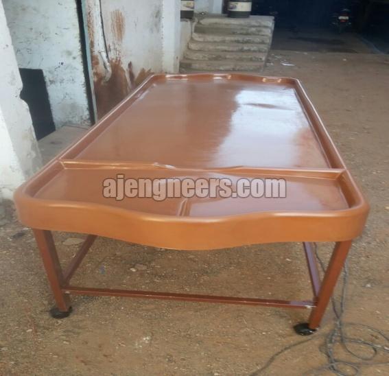 FRP Massage Table With Mild Steel Stand