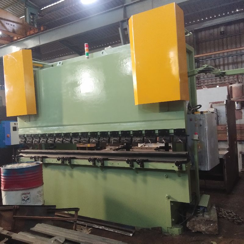 Hydraulic and CNC Bending Machines