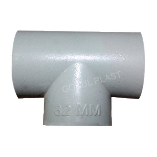 PP Socket Type Plain Tee