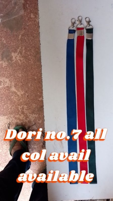 Multicolor Badge Dori
