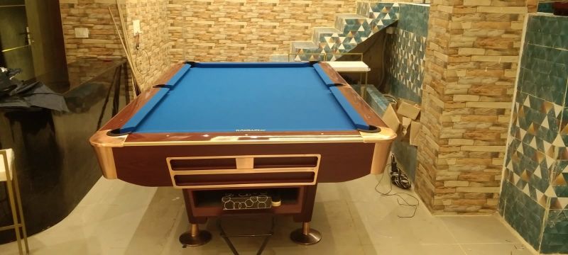 american pool table