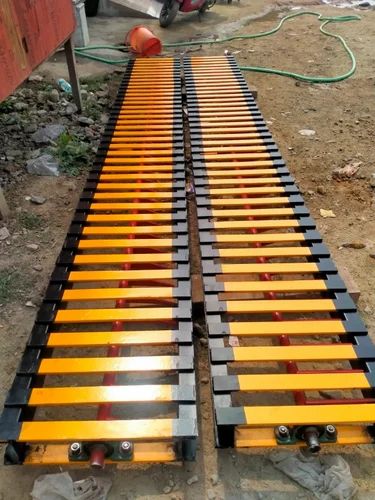 Hydraulic Spike Barrier