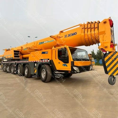 200 Ton Telescopic Crane Rental Service