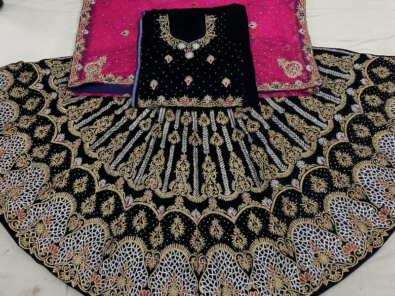 Gajiwala Saree Manufacturer of Lehenga choli and designer blouses For query  regarding more designs & price pls con… | Stylish dresses, Blouse designs, Lehenga  choli