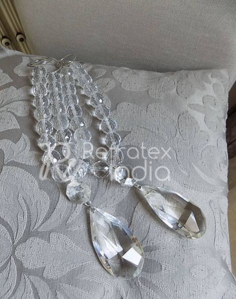 BTC138 Beaded Tie Back