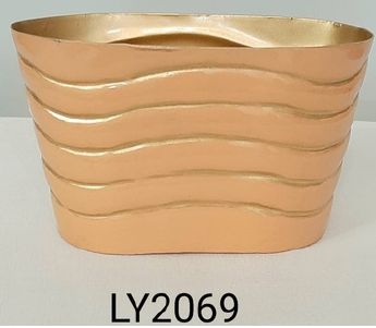 LY 2069 Metal Planter