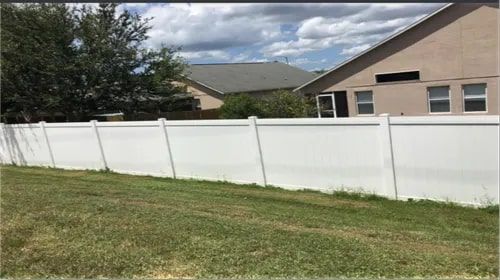 4.5 Feet Concrete Compound Wall