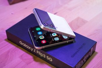 Samsung Galaxy Z Flip3 5g Snapdragon Smart Phone