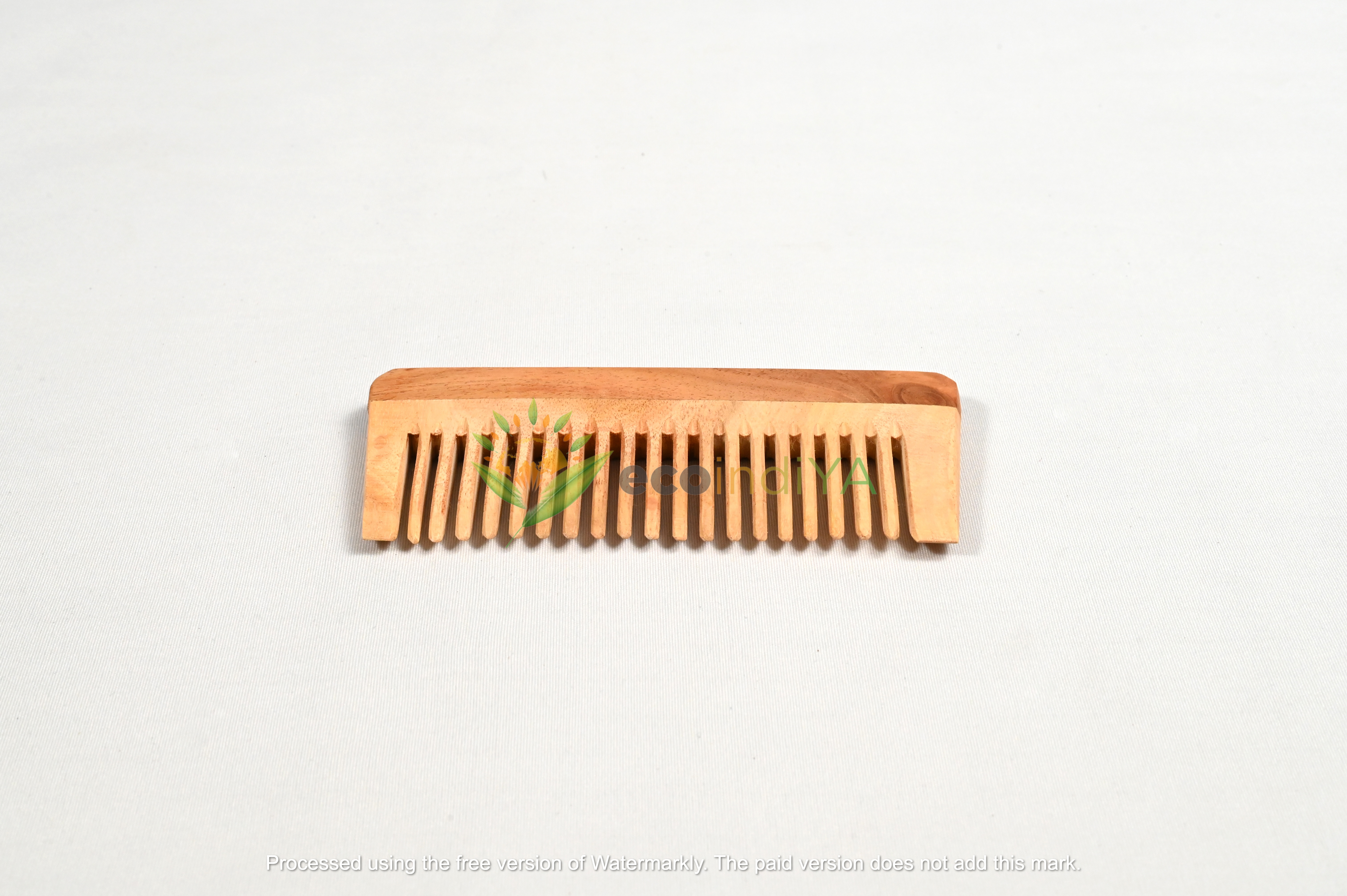 Shampoo 6.6 in Organic Neem Comb