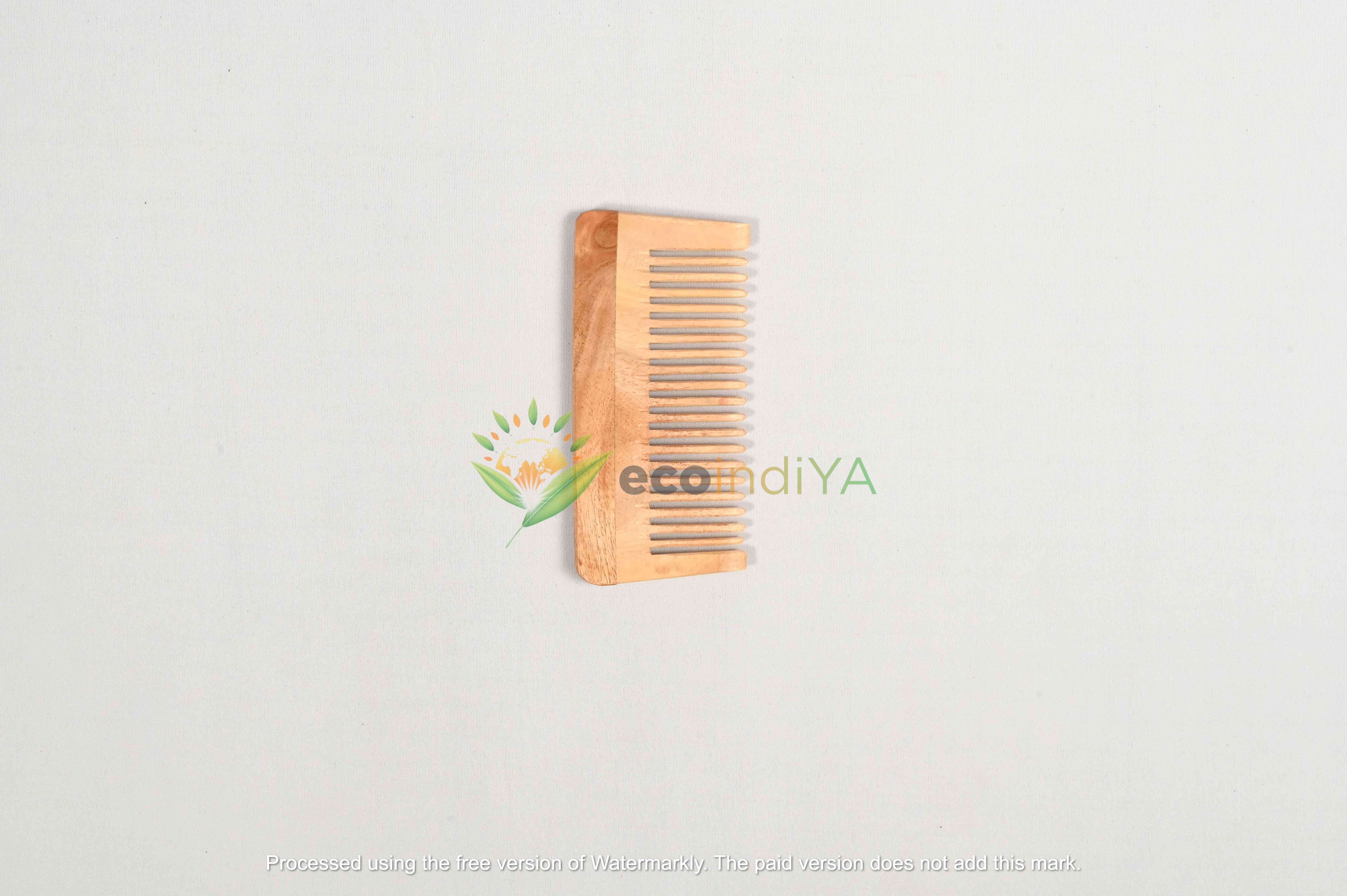 Shampoo 5.6 in Organic Neem Comb