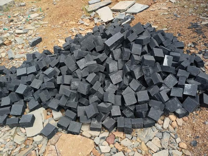 Kadappa Black Handcut Cobbles Stone