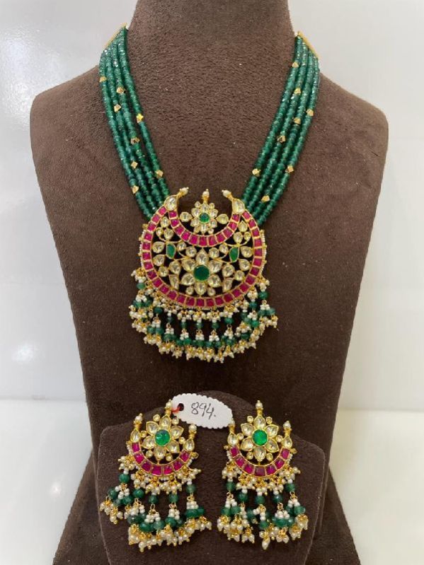 Alveera Long Kundan Necklace - Dark Green - Kuvar Jewels