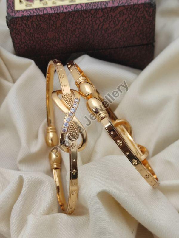 Party Ladies Stone Work Brass Bangle