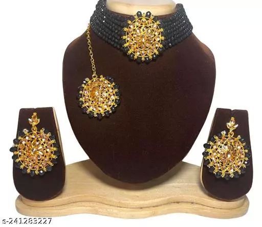 Traditional Crystal Choker Necklace Set