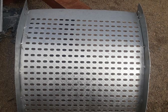 Perforated Tray Outer Bend