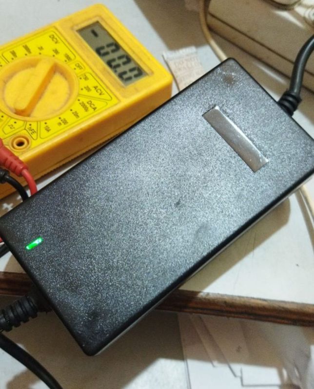 Lead Acid and Lithium-Ion Battery Charger