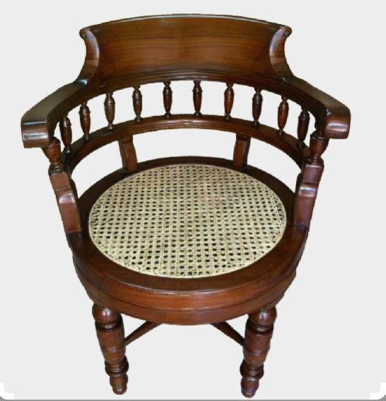 Spindle Back Cane Seat Round Chair