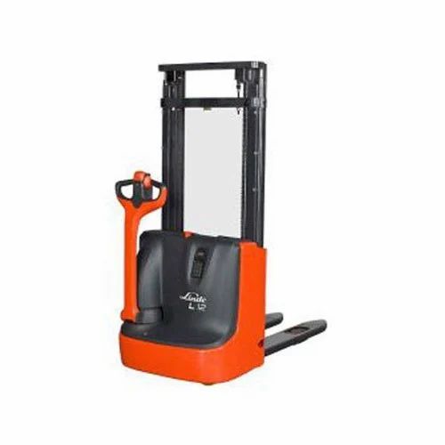 OM Electric Stacker