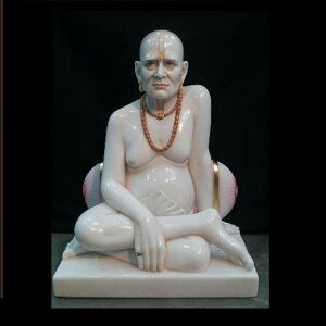 swami samarth statue