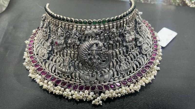 Filigree Silver Necklace Set