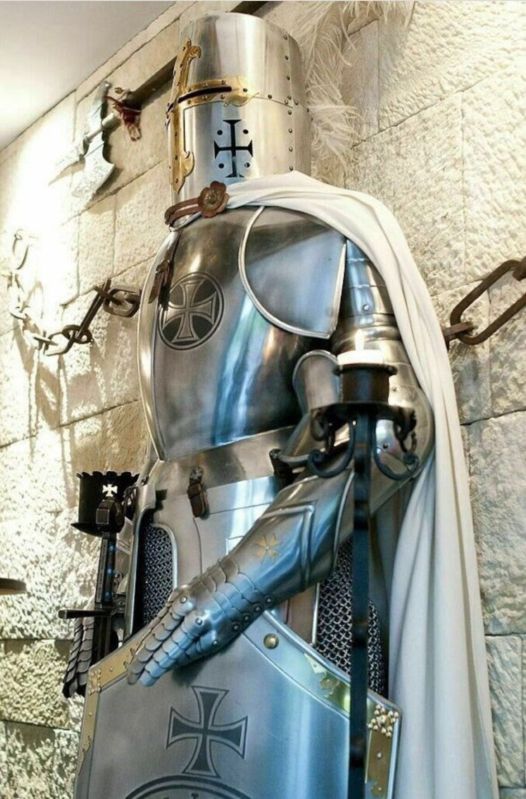 Medieval Templar Armor Suit