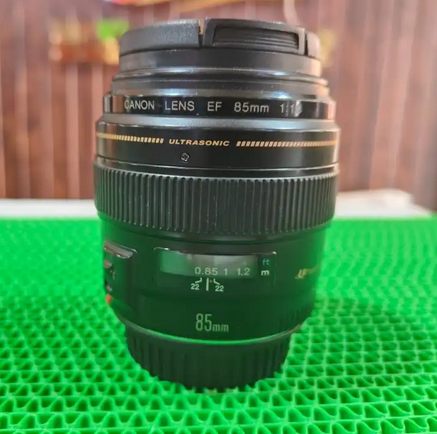 Used Canon EF 85mm 1.8 Lens