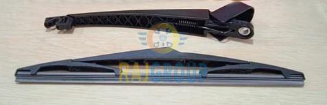 Windshield Wiper Arm With Blade