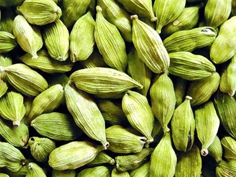 Cardamom (Elaichi) 8 mm