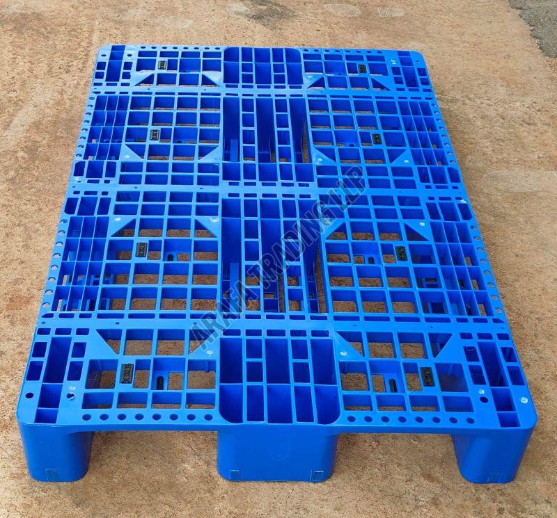 1200 x 800 x 145mm Plastic Pallet
