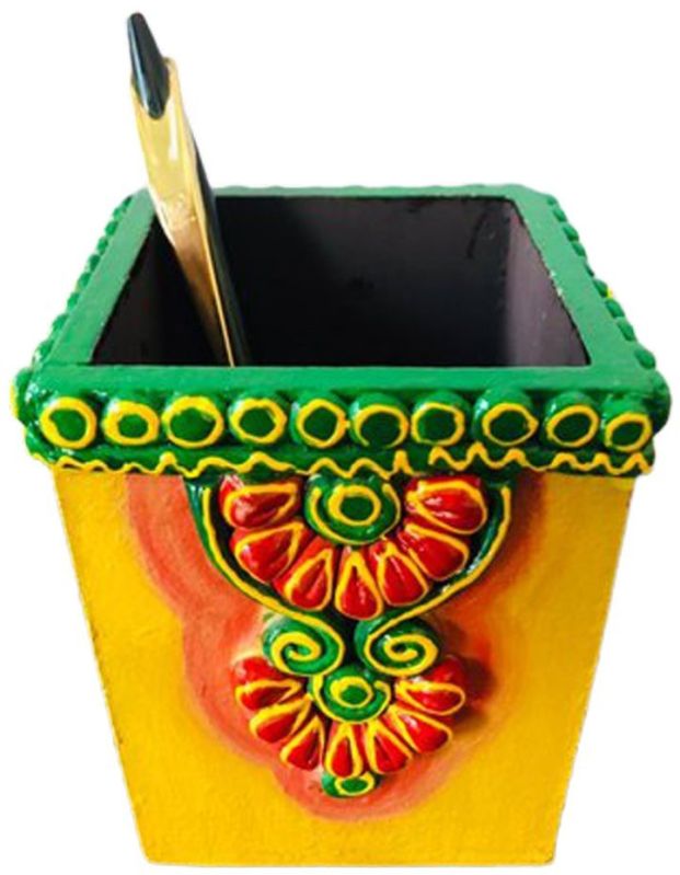 Handicraft Pen Stand