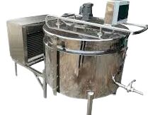 300 Ltr. Bulk Milk Cooler