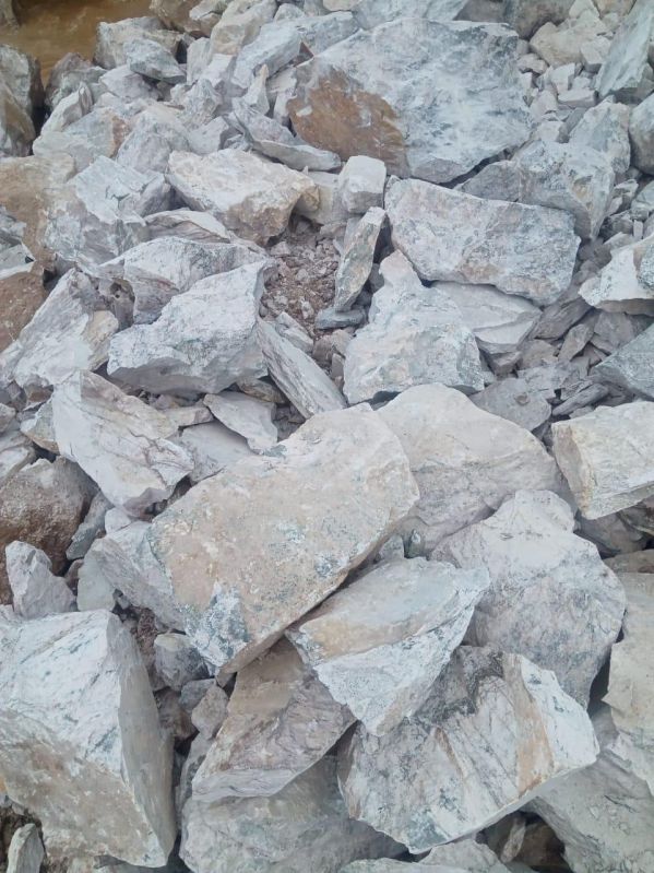 White Soda Feldspar Lumps