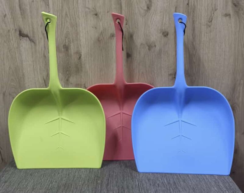 Plastic Dust Pan