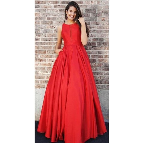 Ladies Sleeveless Party Wear Gown