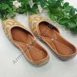 Flat Ladies Embroidered Punjabi Jutti