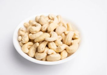 W320 Cashew Nuts